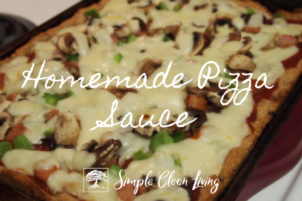 A picture of a pizza and the blog post title "Homemade Pizza Sauce"